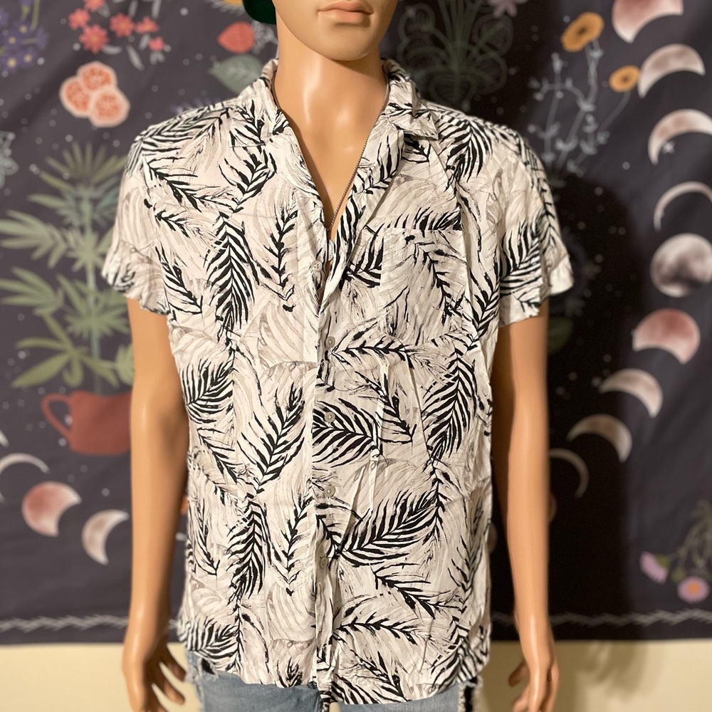 Marc Anthony Button Down